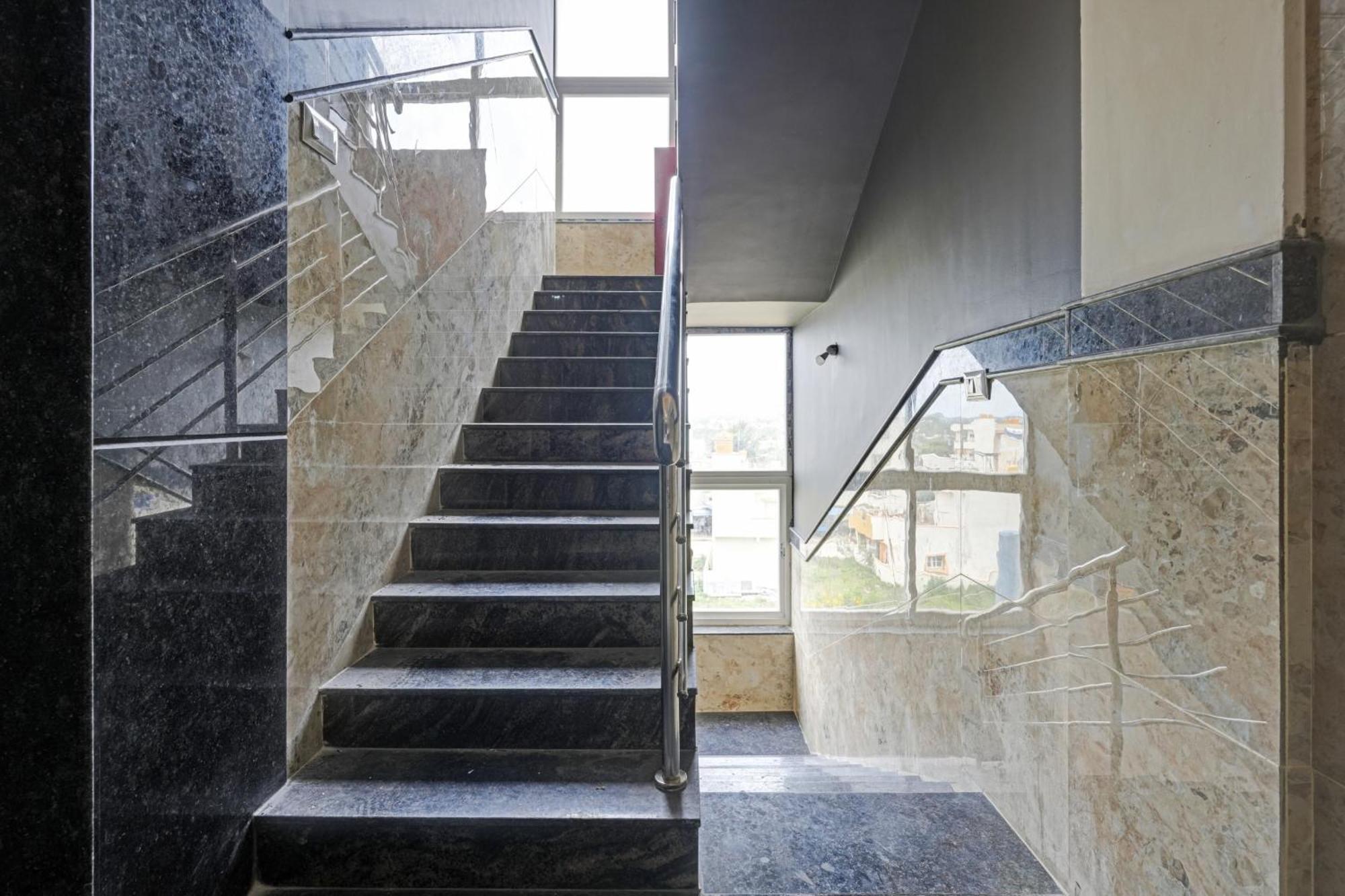 Hotel O Sri Chowdeshwari Boarding And Lodging Tavarikere Zewnętrze zdjęcie